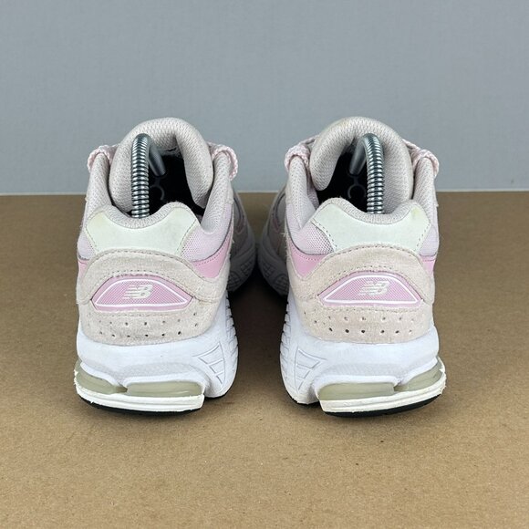 New Balance 2002R Athletic Shoes Kids 4 Pink White Low Top Lace Up Suede - Picture 4 of 10